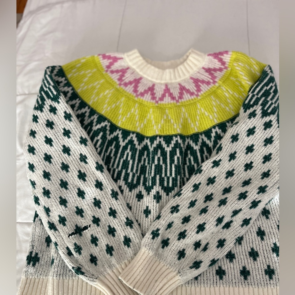 Girls size 14/16 old navy sweater